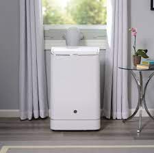 Three fan speeds offer flexible airflow options, while the digital controls and remote support simple operation from across the room. Ge 550 Sq Ft Portable Air Conditioner White Apca14yzbw Best Buy