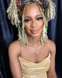 🔥🔥🔥 Available for bookings 🤗🤗 #lagosnigeria #lagosmua #owanbe  #photoshoot #ifebiggirls #oautrends #beauty