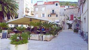 Mamma Mia 2 Filming Locations On Vis Island Dionis Pizzeria And Pansion Filming Locations Mamma Mia Island