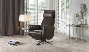 Draaibare Relaxfauteuil George Ip Design Met De Hand Of Elektrisch Verstelbare Rugleuning En Voetensteun Kantelbare Hoofdsteun Leverbaar Interieur Design