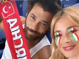 Diletta leotta, o süre zarfında çok korktuğunu belirterek, şantaj sırasında tehditlerden korktum, şaşkına döndüm. Nhetzejwezodnm
