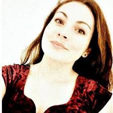 Chloe Etheridge (@chloeetheridge)