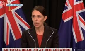Perdana menteri new zealand, jacinda ardern bersama suaminya, clarke gayford selamat menimang cahaya mata sulung mereka semalam yang menurut sumber seberat 3.3 kilogam. Video Perdana Menteri New Zealand Sifatkan Tragedi Berdarah Christchurch Adalah Serangan Pengganas Buzzkini
