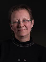 Carole Paris's Instagram, Twitter & Facebook