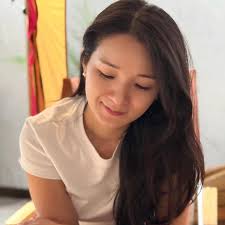 Lady Gaga最新出爐的MV〈 Telephone〉，造型很用力，劇情很無力。