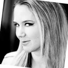 Fatima Bey's Instagram, Twitter & Facebook