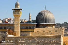 However, he passed away before the construction was complete. Dome Of Masjid Al Aqsa Madain Project En