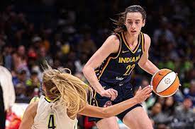 Caitlin Clark hizo lo que sabe, pero tuvo un debut agridulce con Indiana  Fever | Marcausa