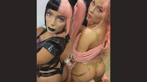 Luísa sonza rafinha rsq, renna. Luisa Sonza E Anitta Fazem Selfie Picante Nos Bastidores Do Clipe Modo Turbo Bumbum Colado A Verdade Mt