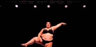 Si trasferisce a milano all'età di 14 anni. Claudia Marsicano Archivi Radio Rovigo