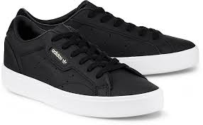 Sehr häufig setzten die designer der beliebten sportmarke durch eine weiße sohle einen sehr starken kontrast. Adidas Originals Sneaker Sleek W Schwarz Gortz 48137403