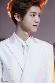 How Can A Man Be This Pretty D Ben Luhan Lu Han Luhan Exo