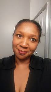 Rachelle Dixon's Instagram, Twitter & Facebook