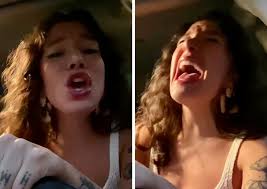 Espírito santo (ao vivo) lyrics: Video De Priscilla Alcantara Cantando No Carro Viraliza E Bruna Marquezine E Mais Famosos Repercutem Vogue Celebridade