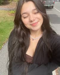 Beverly Belanger's Instagram, Twitter & Facebook