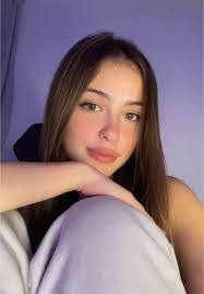 Sandra Bolter's Instagram, Twitter & Facebook