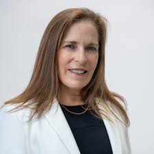 Best areas in Florida for a single woman to relocate?