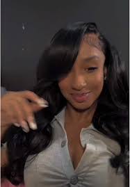 Drunk in Love: Stunning Curly Hairstyles Showcase