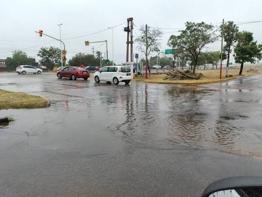 🔴 LA RIOJA REGISTRÓ CAÍDAS DE AGUA RÉCORD Y DAÑOS EN LA INFRAESTRUCTURA La ciudad de La Rioja y sus alrededores sufrieron las consecuencias de un temporal de gran magnitud que puso