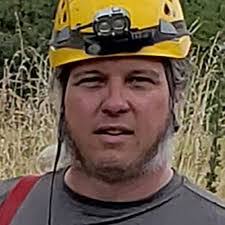 Andy Armstrong's Instagram, Twitter & Facebook