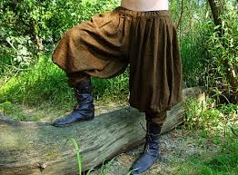 Early Medieval Viking Baggy Pants Trousers Historical Pattern For Viking Reenactors Viking Costume In 2021 Viking Costume Viking Garb Medieval Pants