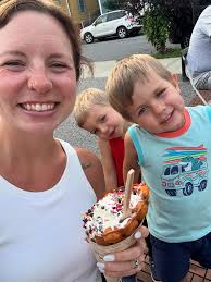 One thing I've noticed during this pregnancy is the amount of people who  remind of the negative aspects of pregnancy or newborn life. Let's be  encouraging! Remind new moms and moms-to-be that