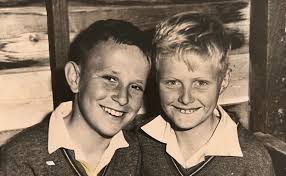 Only photo I have with a view of Gordons Dairy Bar...