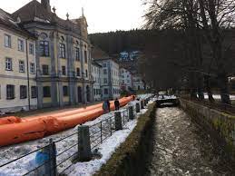 Dramatische stunden am späten donnerstagabend nach steigendem hochwasser infolge starker regenfälle und extremem tauwetter: Hochwasser In St Blasien Kolleg St Blasien