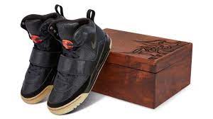 They are also the customers' favorites. Nike Air Yeezy Kanye West Sneakers Konnten Bald Die Teuersten Der Welt Sein Stern De