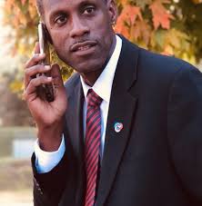 Ditch in 2024: Life Coaches with No Life 😬🤷🏾‍♂️