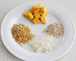 These delicious baby food recipes are easy to make and perfect for little ones 6 to 9 months. Khichdi Recipe For Babies Toddlers Vegetable Moong Dal Khichdi