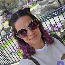 Rachel Armendariz's Instagram, Twitter & Facebook