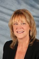 Terri Maxey's Instagram, Twitter & Facebook