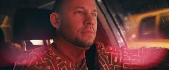 En stemme fra drabanten: Kenneth Engebretsen rapper om de som faller utenfor