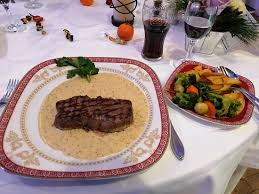 roastbeef mit senfsauce rosmarinkartoffeln und gemuse bild von ristorante tonino neu isenburg tripadvisor