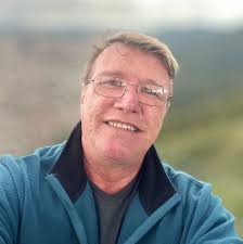 How to cut through rope without it unraveling?