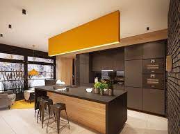 decoration coloree accrocheur dans une maison contemporaine cuisine noire cuisine moderne modele de cuisine moderne