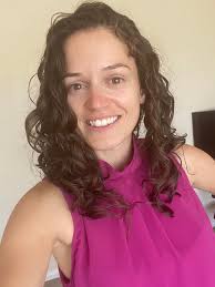 Does anyone know of a good "curly girl method" hairdresser in the area?