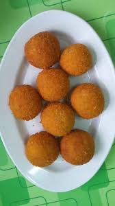 Kemudian, masukkan semua bahan ke dalam mangkuk. Buat Sendiri Bebola Ayam Homemade Lebih Sihat Jimat Tak Perlu Beli Vanilla Kismis
