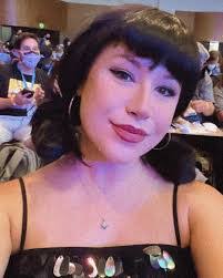 Kelsey Dickerson's Instagram, Twitter & Facebook