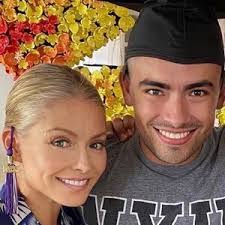 Stephanie Koster's Instagram, Twitter & Facebook