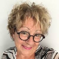 60+ "Lyne De" profiles