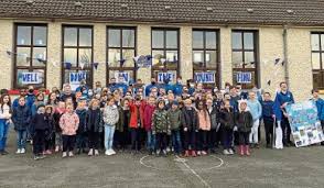 Sweet Caroline sung by Limerick pupils to mark local GAA club's success