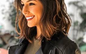 1001 + images tendance de coiffure 2020 pour trouver la. Top 20 Modeles Coiffures Cheveux Mi Longs Inspirants 2019 Coiffure Simple Et Facile Pctr Up