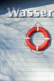 Translation of 'tenggelam' by diah iskandar (diah iskander,) from indonesian to english. Rettungsring Schwimmring Wasser Kostenloses Foto Auf Pixabay