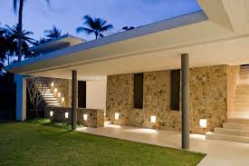 Natursteinfassade Robuste Fassade Und Modernes Design Livvi De
