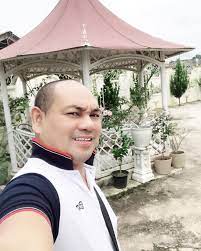 Tip Nak Kaya Rajin Berusaha Never Give Up Disiplin Tinggi Kuat Berdoa Jgn Peduli Apa Orang Kata Jaga Ibu Bapa Baik Bai Cross Necklace Fashion