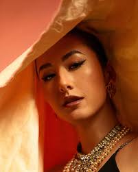 STUNNING SUNITA 💥☄️ stylist/creative director: @heather.styles  photographer: @cruzkv make up artist: @dgm.artistry