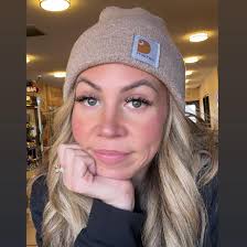 What local dog groomers are recommended for anxious dogs?