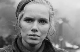 Da bambina, recita in un film del padre, sinfonia d'autunno, interpretando il ruolo di. Norwegian Actress Liv Ullmann